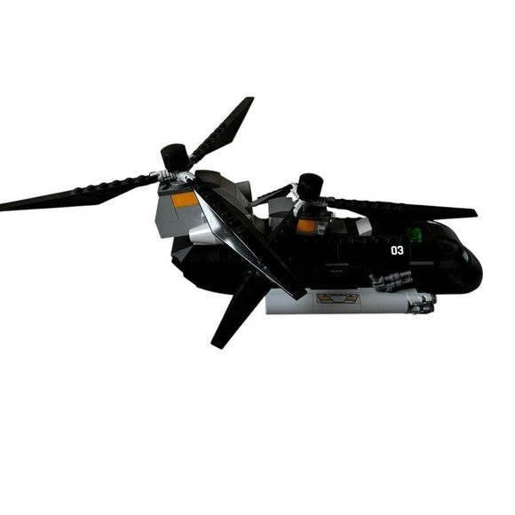 LEGO Super Heroes: Black Widow's Helicopter Chase (76162) - Picture 3 of 8